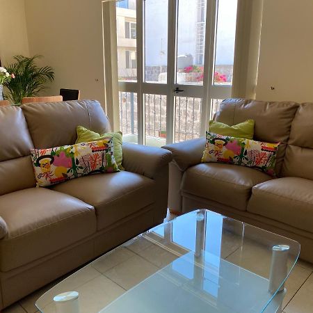 Newly Refurbished Mellieha Central Apartment Eksteriør bilde